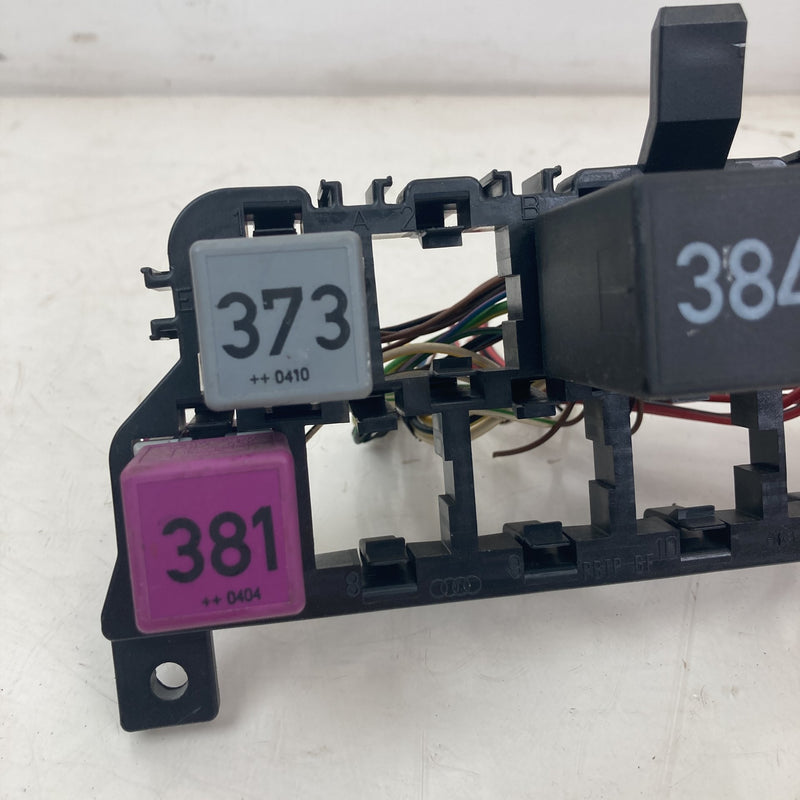 2001-2005 Volkswagen Passat Fuse Relay Box OEM #5533M