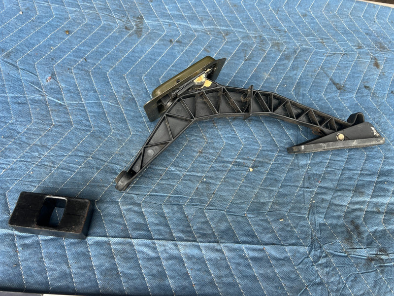 1992-1995 Volvo 940 740 Gas Pedal Assembly 3517124 Accelerator OEM #3250EM