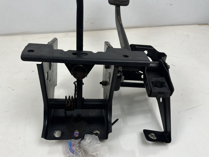 1975-1980 Volvo 244 240 Manual Trans Clutch & Brake Pedal Assembly OEM #5358EM