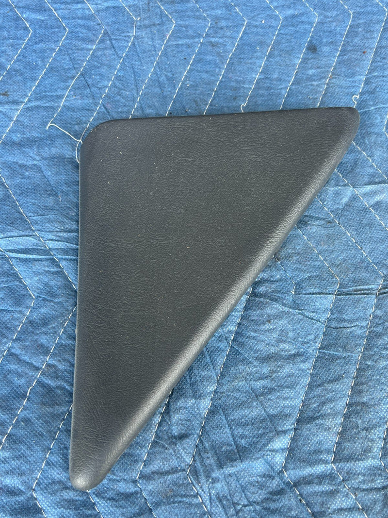1999-2002 Chevy Silverado GM 1500 2500 Right Door Mirror Corner Trim OEM #1808CN