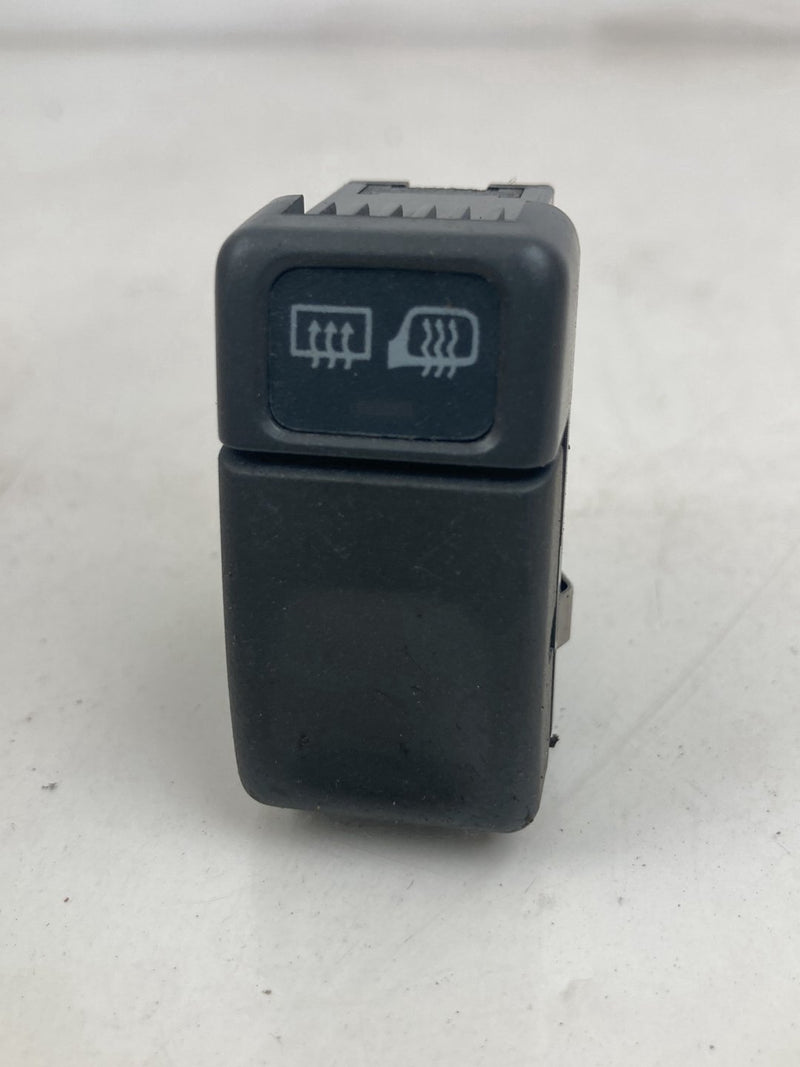 1998-2000 Volvo V70 P80 Defrost Switch Mirror Rear Window 9162952 #5166M