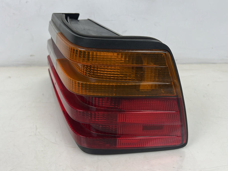 1986-1995 Mercedes-Benz 300D W124 Passenger Right Tail Light Lamp OEM #6058EM