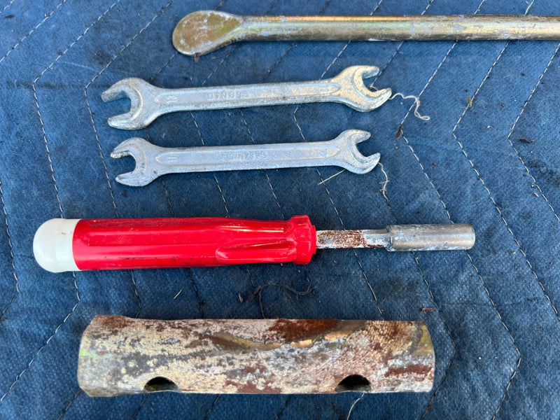 1986-1993 Volvo 240 244 Emergency Spare Tire Tool Kit w/ Glove OEM #4411EM
