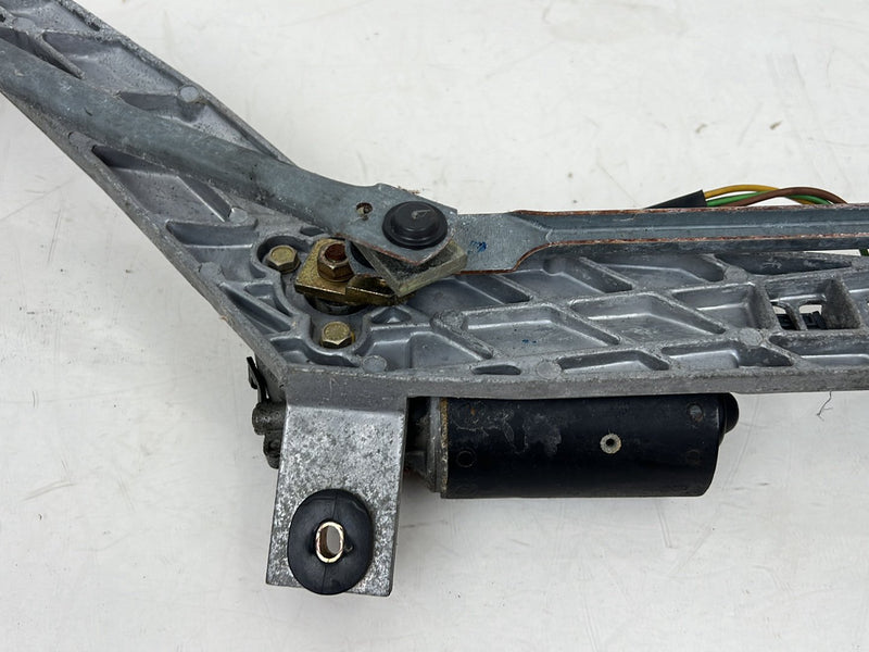 1993-1997 Volvo 850 Front Wiper Motor Transmission Assembly OEM