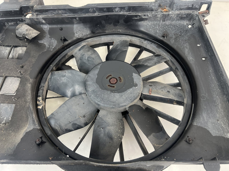 1998-2000 Volvo S70 V70 XC Front Radiator Cooling Fan 9445435 OEM #6900EM