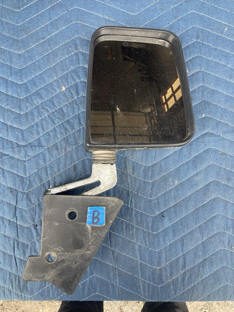 1997-2002 Jeep Wrangler TJ Passenger Side Right Mirror Assembly OEM #3239M