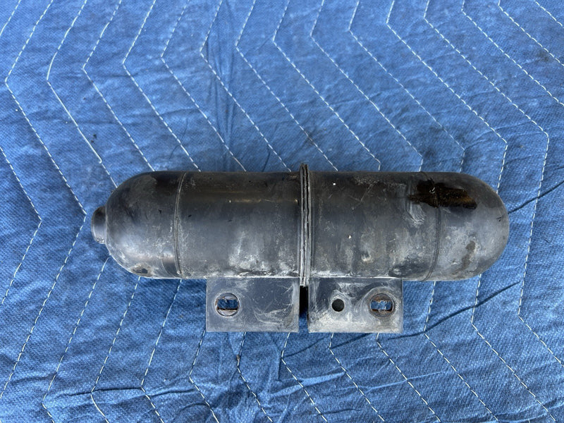 1998-2003 Jaguar XJR XJ8 X308 Vacuum Chamber Reservoir Pair L & R OEM #4684E