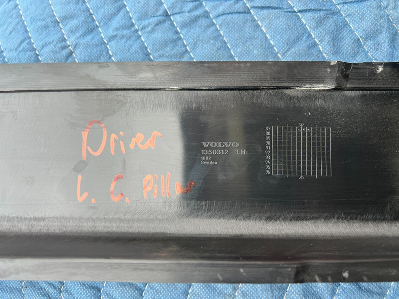 1986-1993 Volvo 240 244 245 LH & RH C Pillar Trim Black Pair 1350313 OEM #4070EM