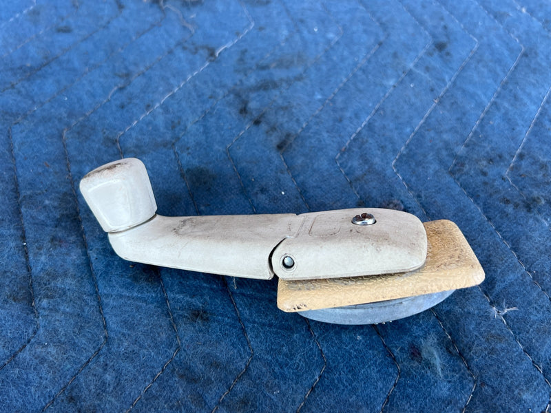 1986-1993 Volvo 240 244 245 Manual Sun Roof Crank Handle 10055681 OEM #4396EM