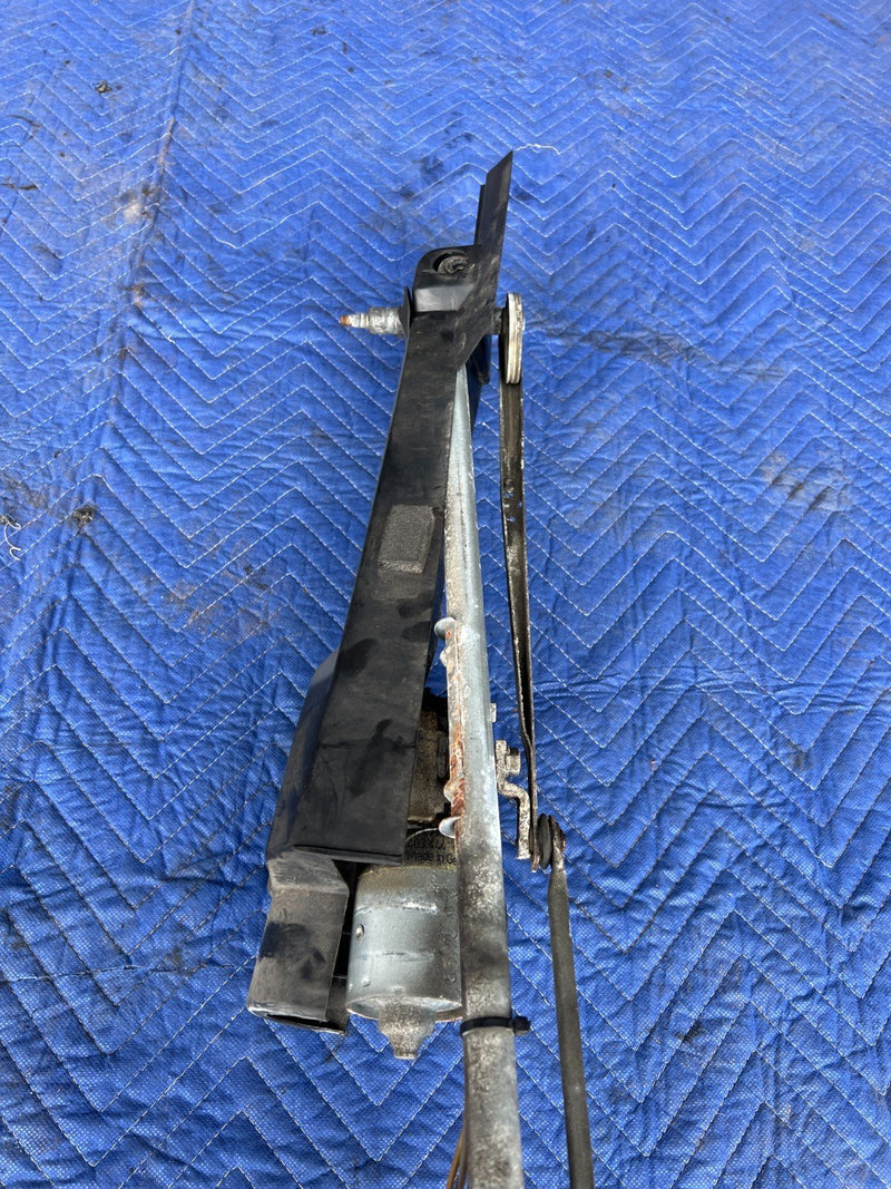 1992-1995 Volvo 940 740 Windshield Wiper Transmission 3518120 OEM #3261EM