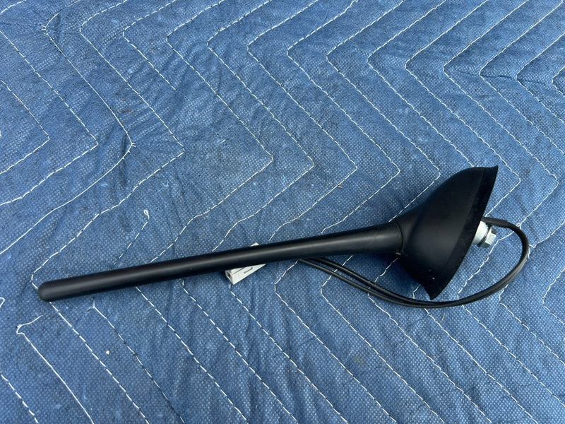 2010-2013 Suzuki SX4 Hatchback OEM Antenna Assembly Rooftop Sharkfin #1309CN
