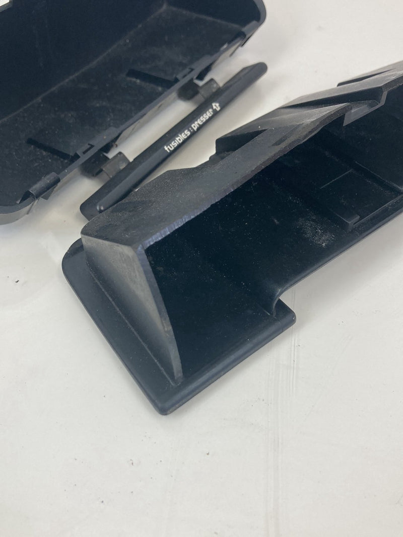 1992 Volvo 940 944 - Fuse Box Cover PN: 1258895