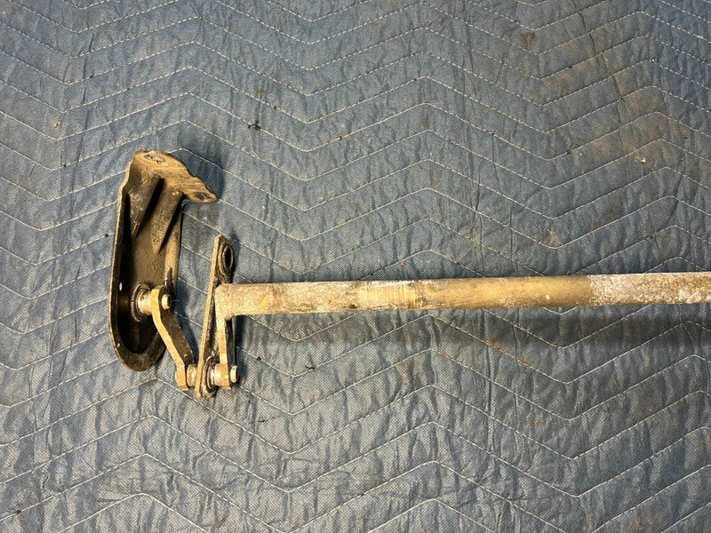 1983-1985 Porsche 944 Front Pop Up Headlight Linkage Bar w/ Motor OEM #2497EM