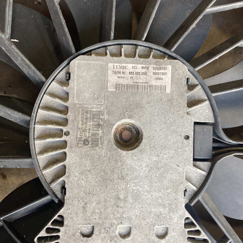 2003-2007 BMW 545i E60 Radiator Cooling Fan 7514314 7514181 00008097 OEM #4983M