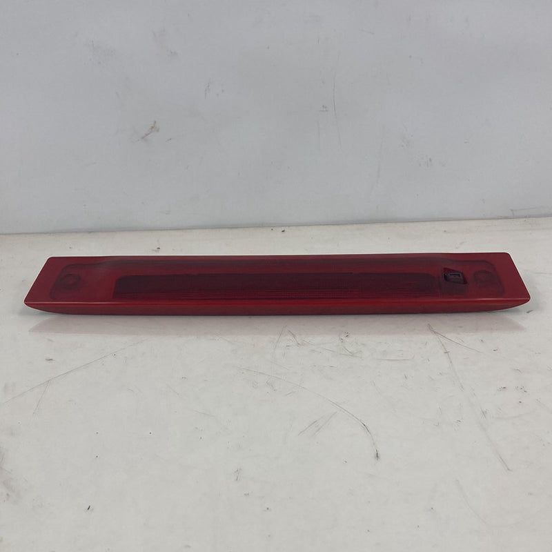 2003-2006 Volvo XC90 Center Third Brake Light Lamp Assembly 9483947 OEM #4818M