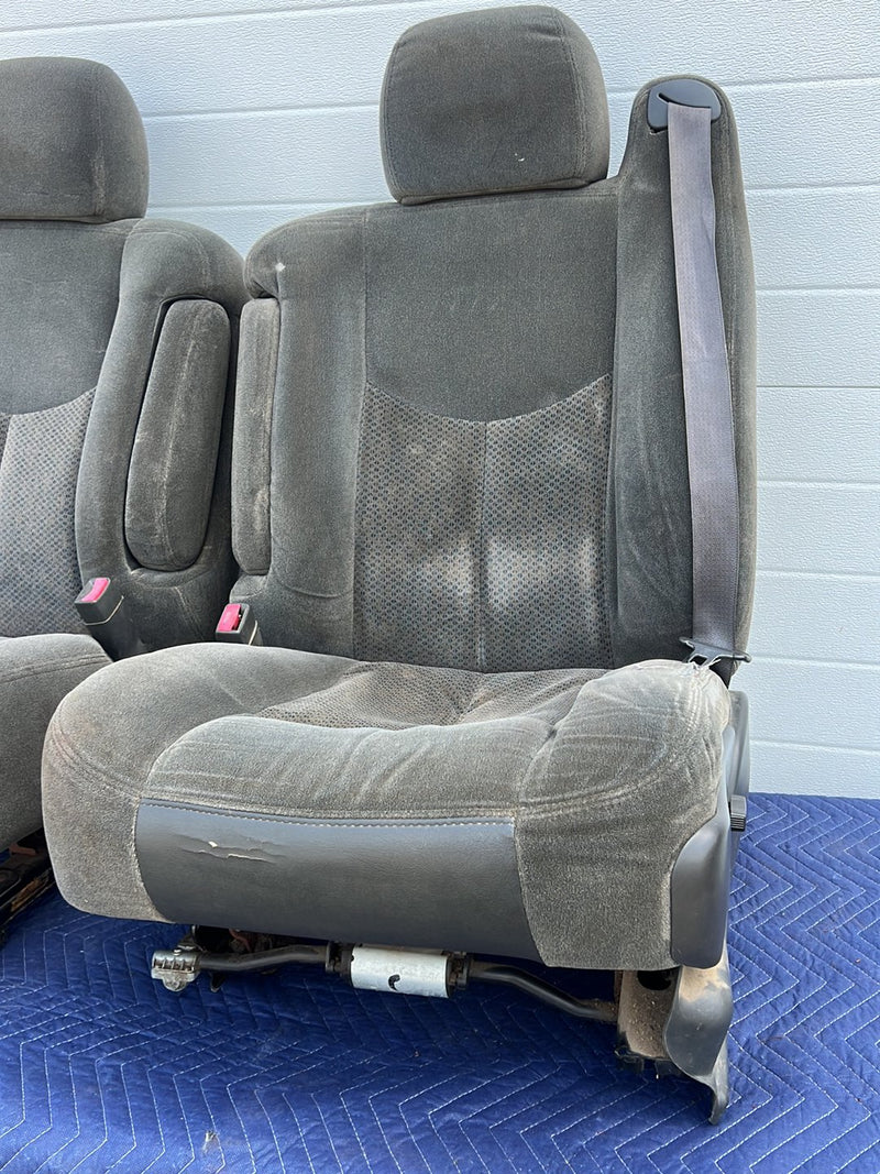 1999-2002 Chevrolet Silverado Tahoe Sierra Front Seat Pair Gray Cloth OE #5494EM