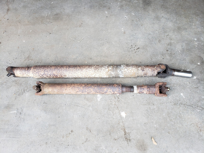 1996-1999 Chevy GMC GM 1500 Front & Rear Driveshaft Manual Trans 5.7 #1252CN