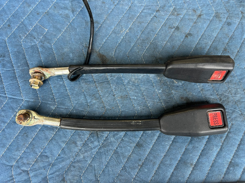 1985-1988 Suzuki Samurai SJ413 Pair Front Seatbelt Receivers LH RH OEM #2316CN