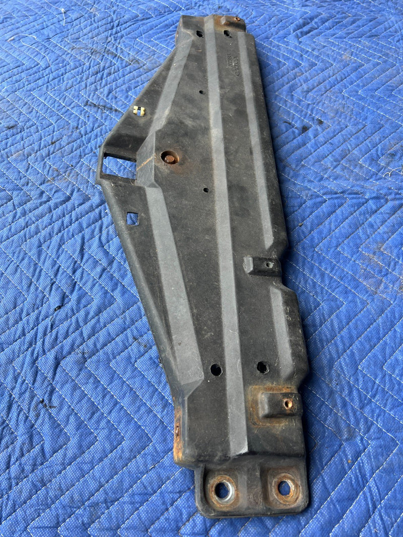 1992-1995 Volvo 940 740 Turbo Front Radiator Upper Panel Trim Cover OEM #3264EM