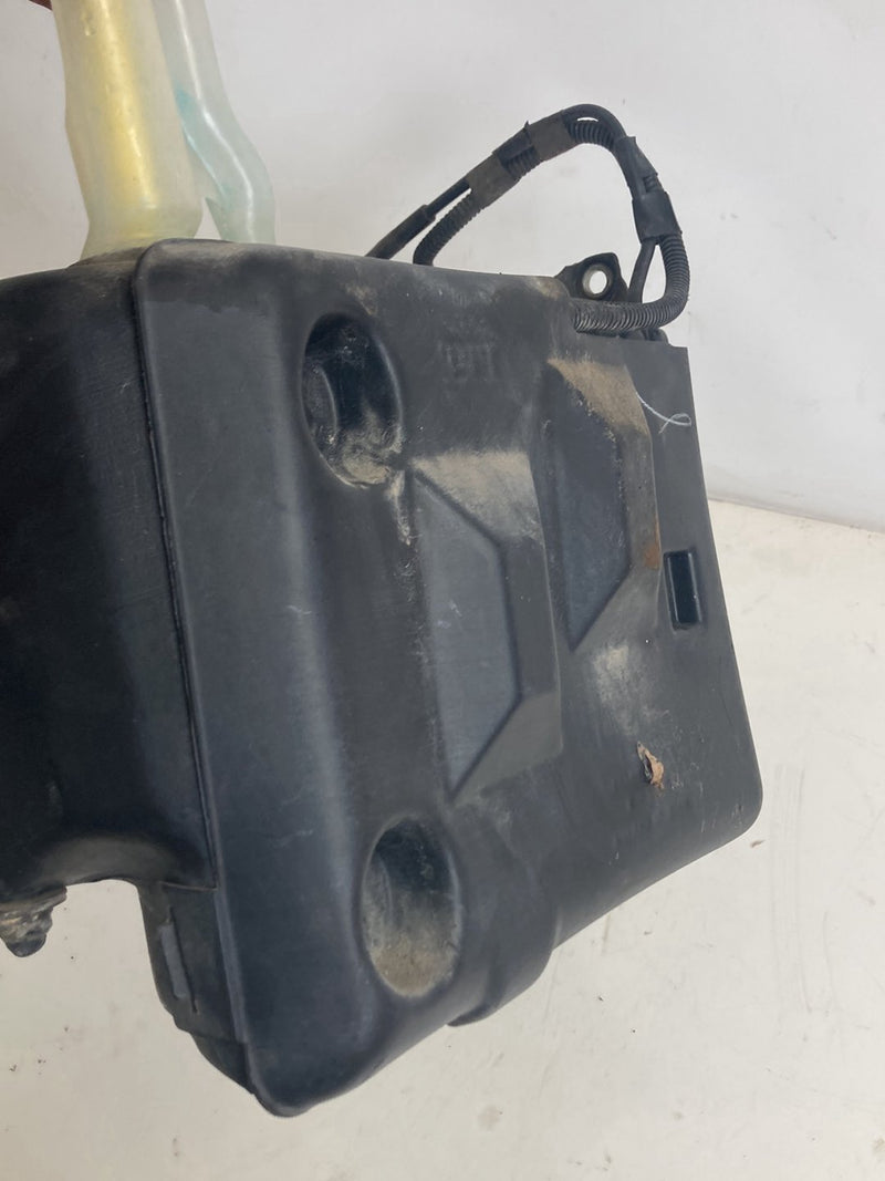 1995-1998 Chevrolet Silverado 2500 GMT400 Windshield Washer Reservoir Tank OEM
