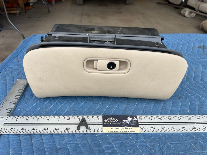 1998-2002 Honda Accord C106-5172-100 77500 Glove Box Assembly #1955CN