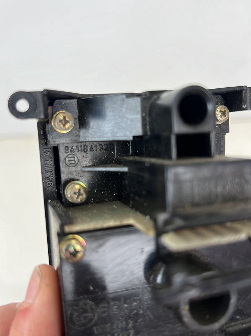 BMW 7 Series Heater AC Actuation Temp Sensor Housing Rear 9411841329 OEM #5628EM