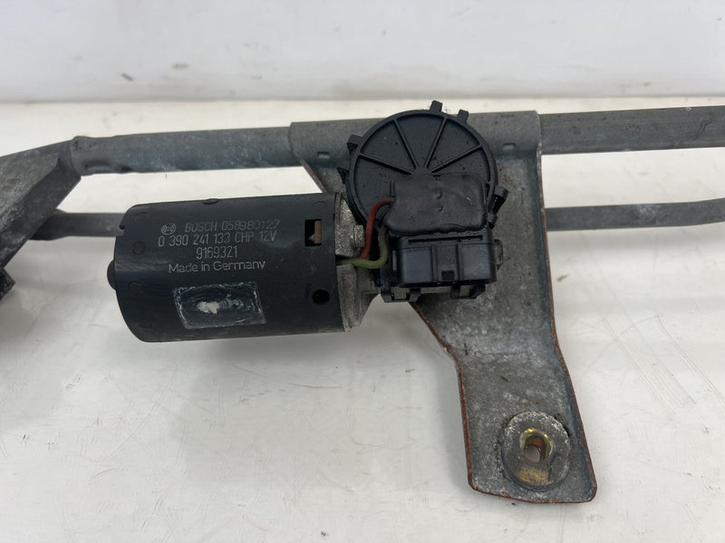 1998-2000 Volvo S70 V70 XC Windshield Wiper Motor Transmission OEM #6892EM