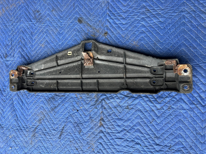 1992-1995 Volvo 940 740 Turbo Front Radiator Upper Panel Trim Cover OEM #3264EM