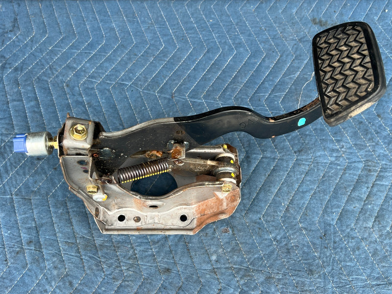 2002-2006  Toyota Camry  Brake Pedal Assembly OEM #117DU