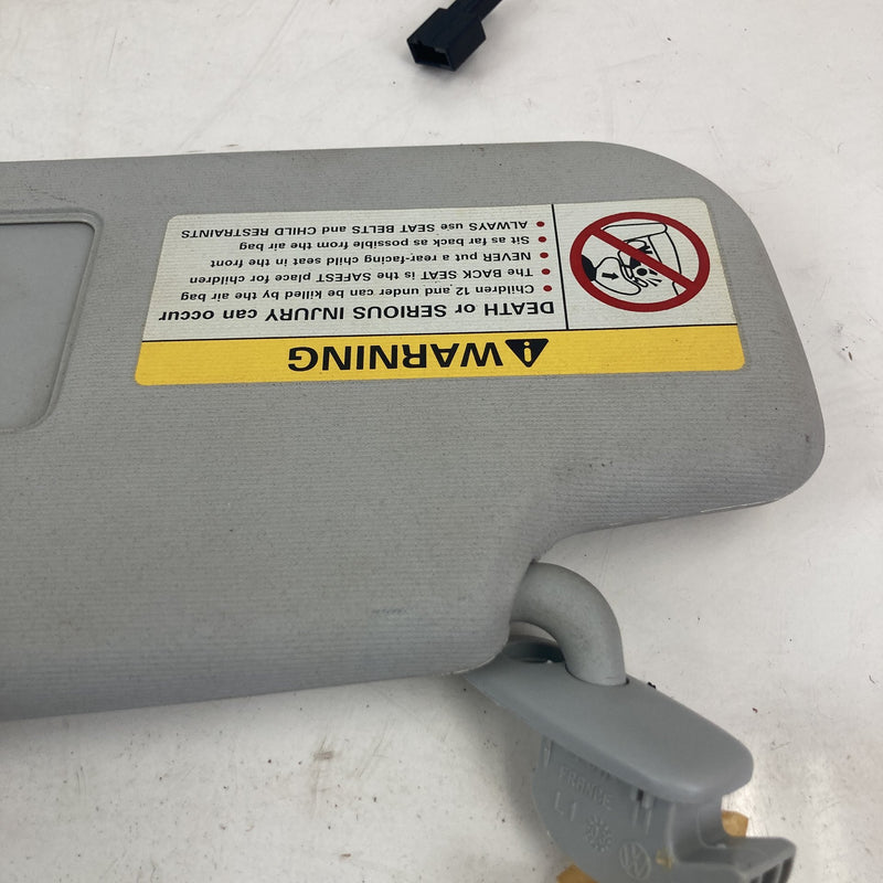 2001-2005 Volkswagen Passat Sun Visor Pair LH RH OEM #5494M
