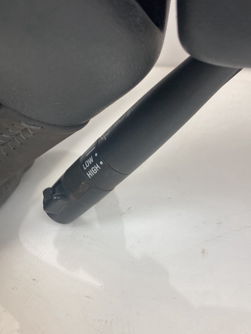1995 Chevrolet Silverado GMT800 - Steering Column PN: 26033008