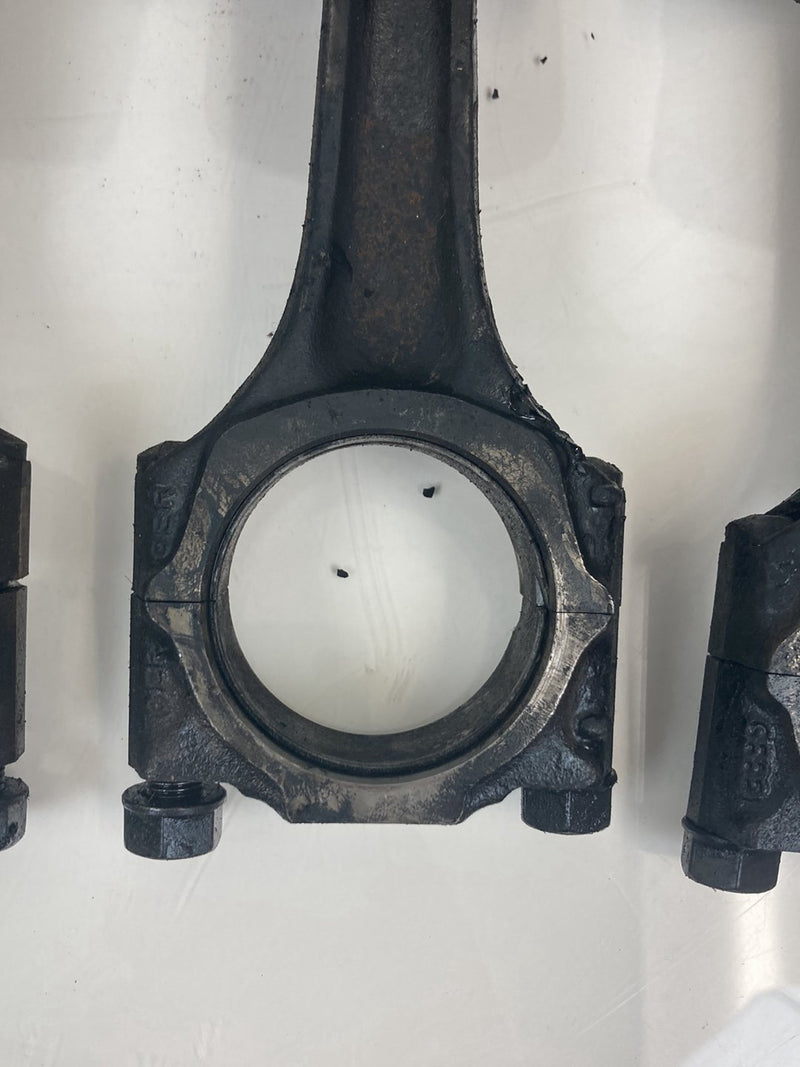1980 Volvo 244 - Piston