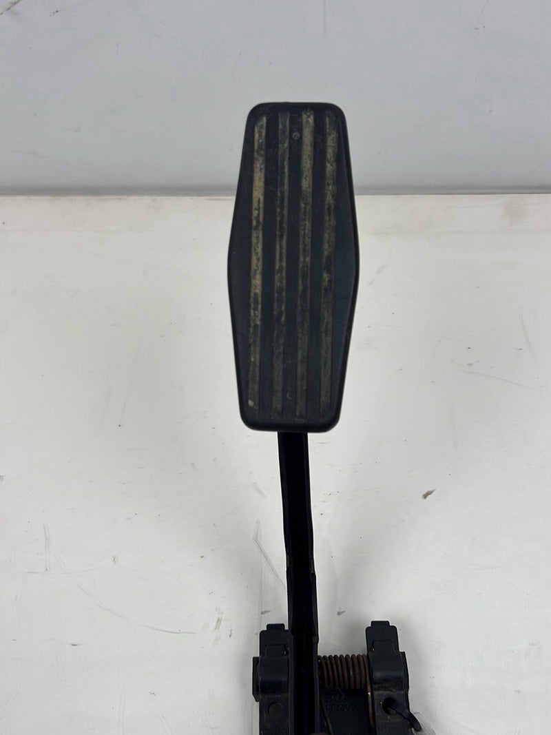 1975-1980 Volvo 244 Throttle Accelerator Gas Pedal 1272618 OEM #5331EM