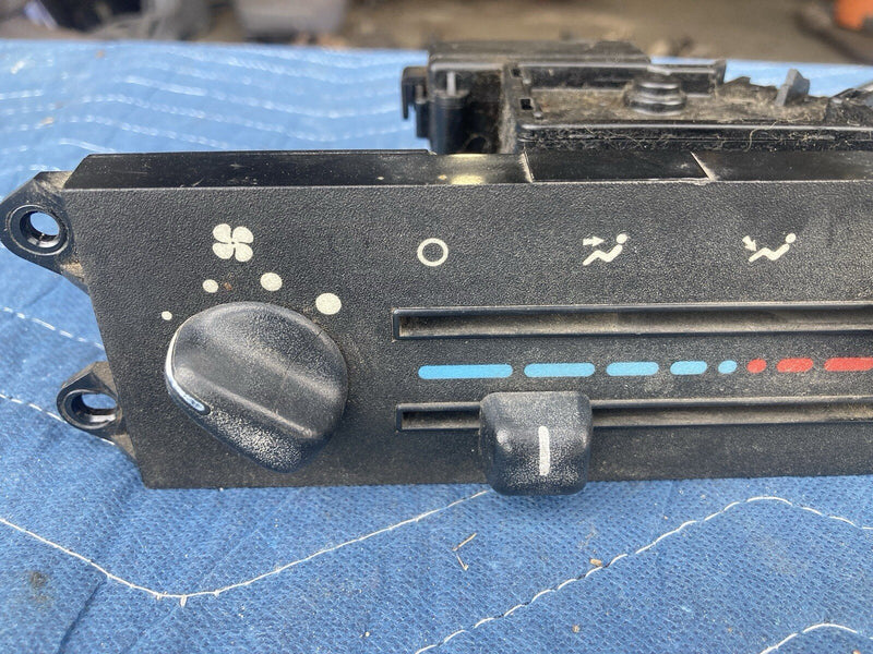 1997-2002 Jeep Wrangler TJ Climate Control Switch Assembly OEM #3223M