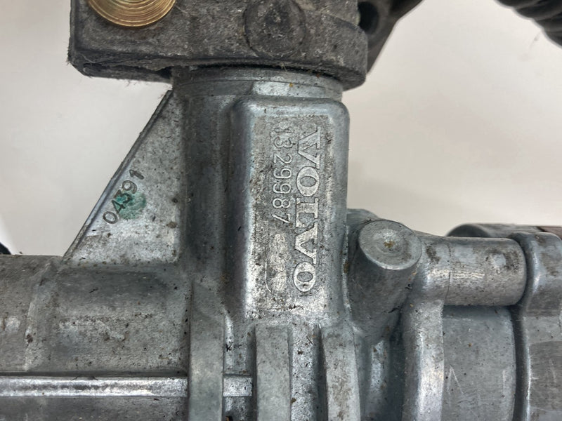 1992 Volvo 940 944 - Steering Shaft PN: 1329987 681915