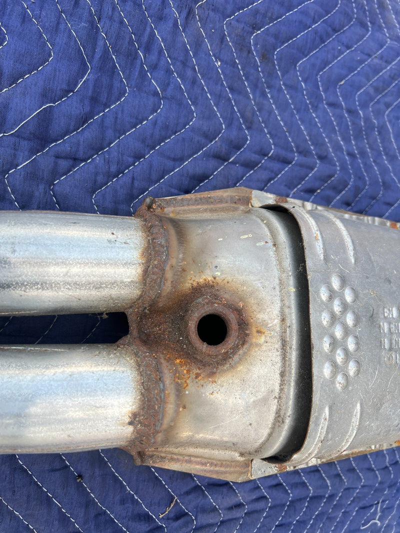 1990-1997 Volvo V90 960 Wagon Only Exhaust Muffler Down Pipe Assembly OE #2608EM