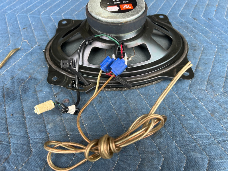 2002-2006 Toyota Camry Rear LH RH Radio Speaker JBL 86160-AA400 OEM #101DU