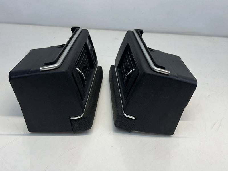 1975-1980 Volvo 244 240 Dash HVAC AC Heat Air Vent Set w/ Clock OEM #5293EM
