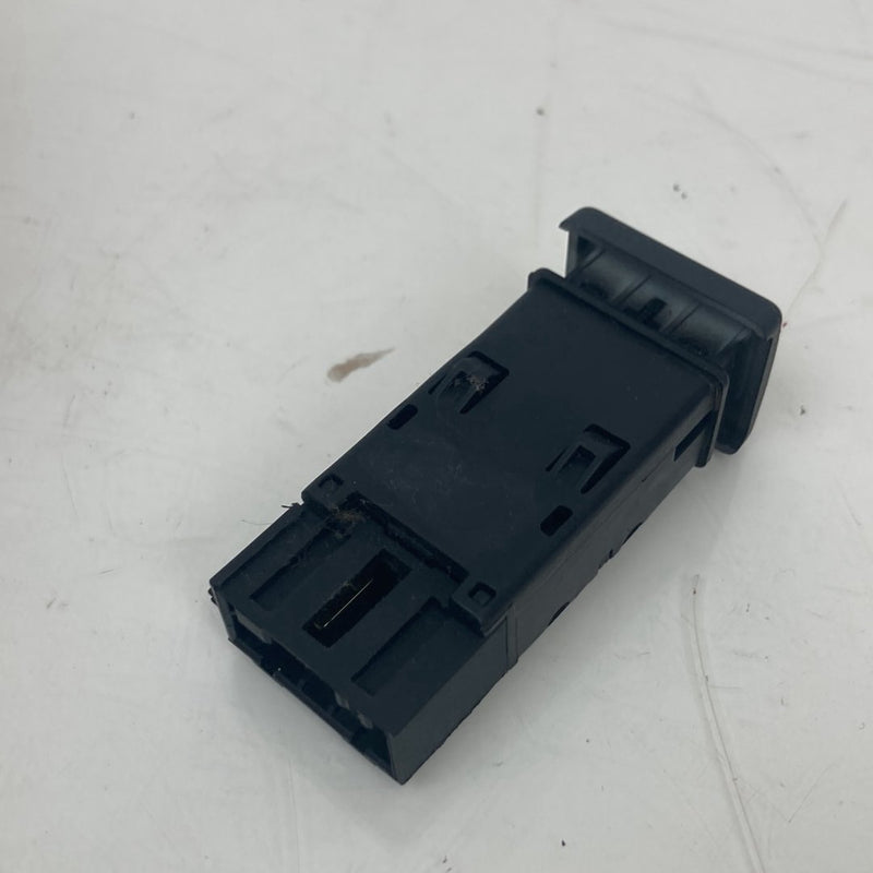 1999-2004 Land Rover Discovery II L550- Hazard Light Switch Button PA6GFGB30 #5037M