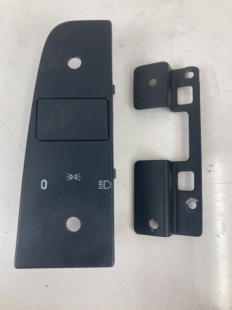 1981-1985 Volvo 240 245 Headlight Switch Bezel 1308859 OEM