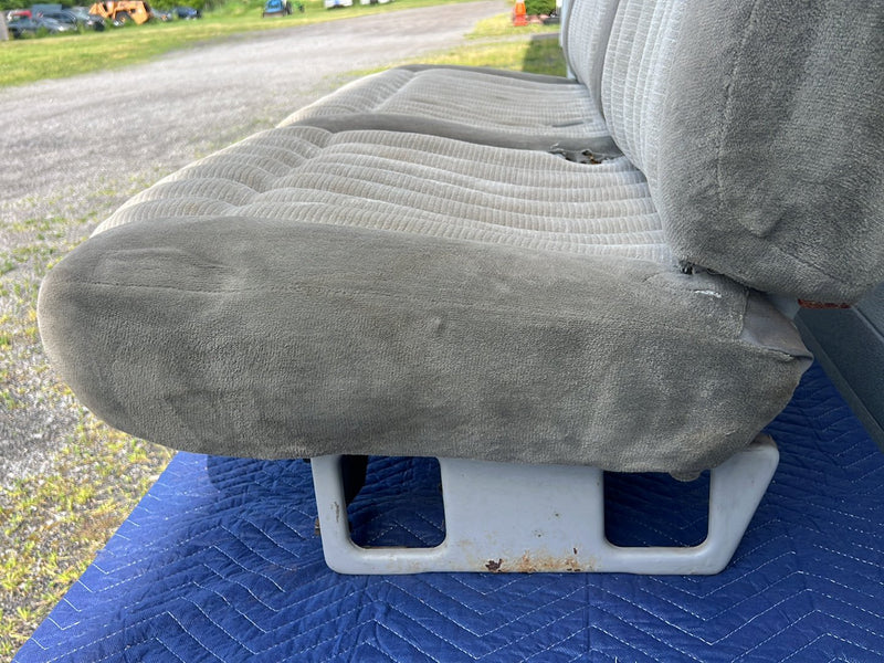 Chevrolet Silverado - Seat Front Pair