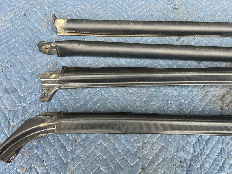 1985-1988 Suzuki Samurai SJ413 Body/Door Mould Door Rails OEM