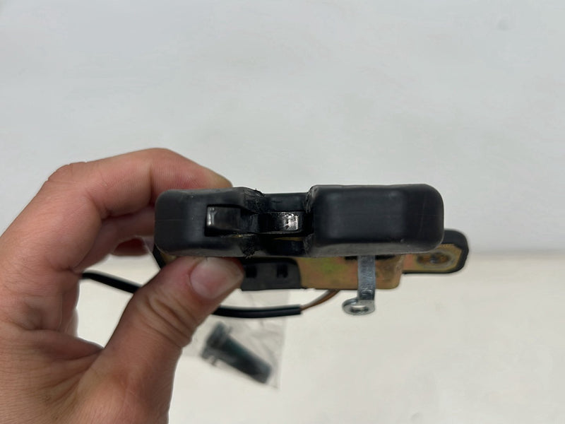 1996-2003 Audi S8 D2 A8 Rear Trunk Latch Catch Plate 4D0827505 OEM #6459EM