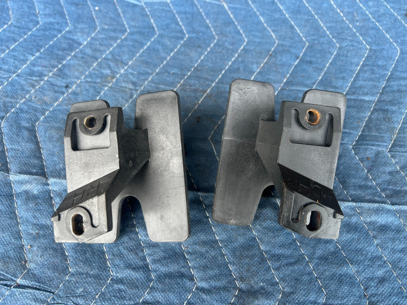 1992-1995 Volvo 940 740 Rear Seat Lower Cushion Retainer Clip Pair OEM #3220EM