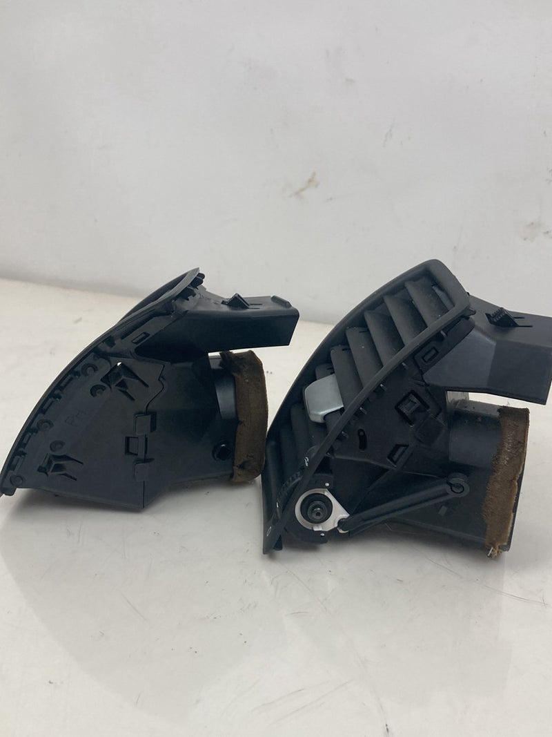 2005 Volvo XC90 I 275 Dash Vent Set Left Right Pair 3409399 3409398 OEM #4847M