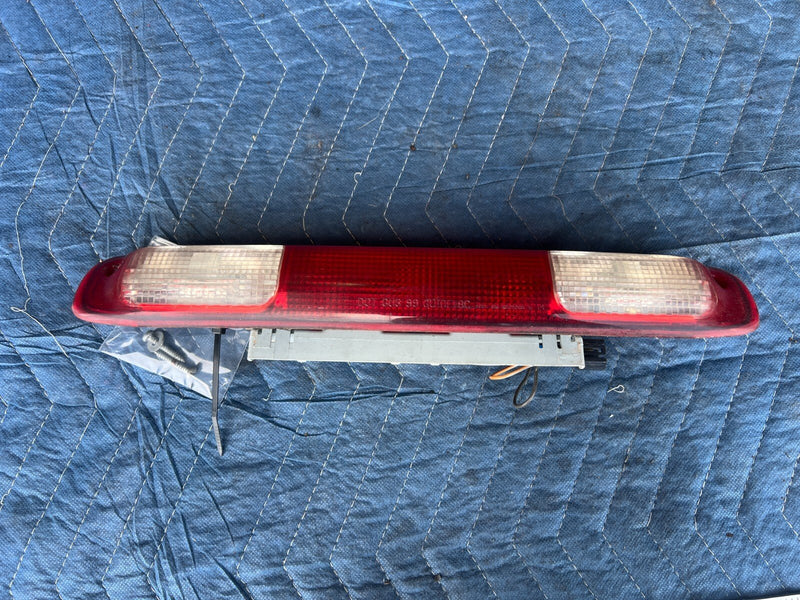 1999-2002 Chevy Silverado GM 1500 2500 3rd Upper Brake Light Assembly OE #1736CN