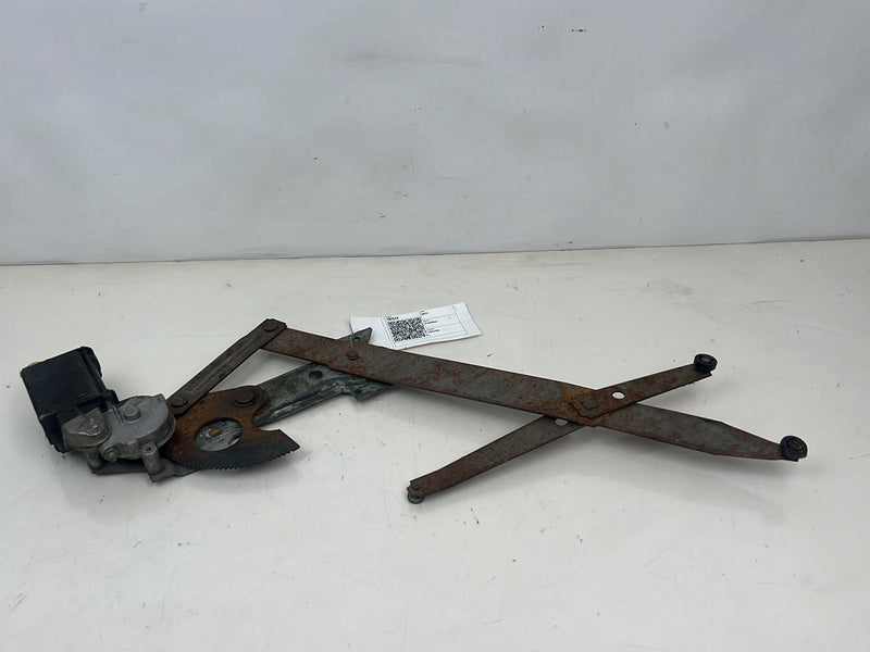 1976-1979 Cadillac Seville Front Driver LH Window Regulator + Motor 1683985 OEM #5593EM