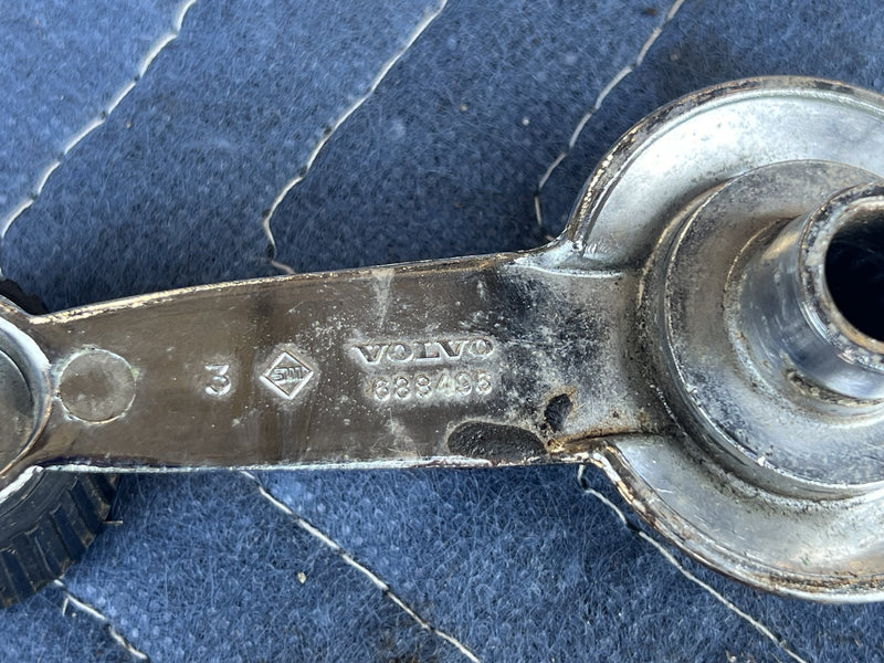 1973 Volvo 140 142 - Window Manual Crank PN: 688496