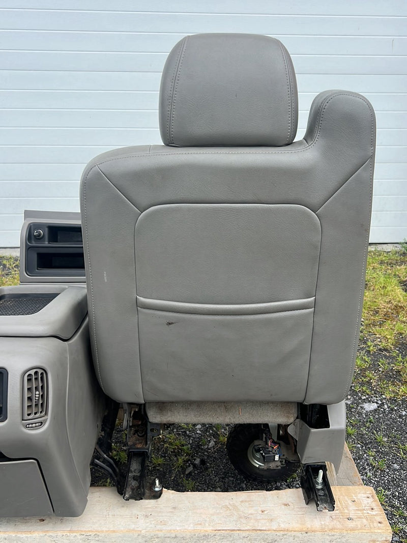 1999-2006 Chevrolet Silverado 1500 Front Seat Assembly 40/20/20 OEM #5164EM