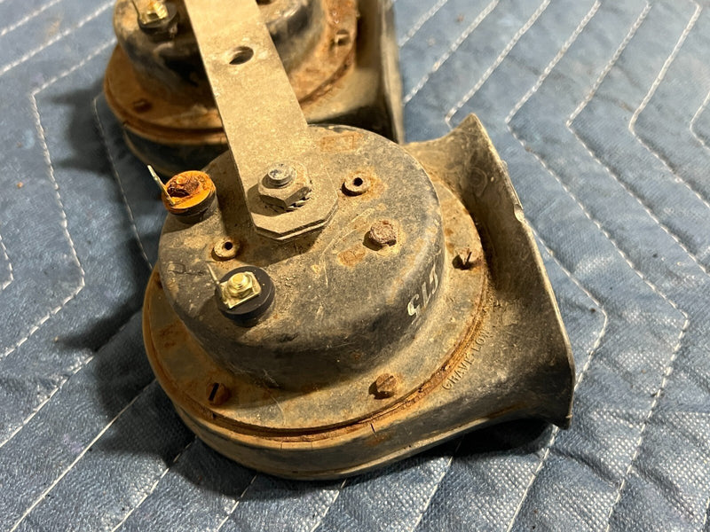 1983-1985 Porsche 944 Type TR129 High & Low Pitch Horn Signal Alarm OEM #2480EM